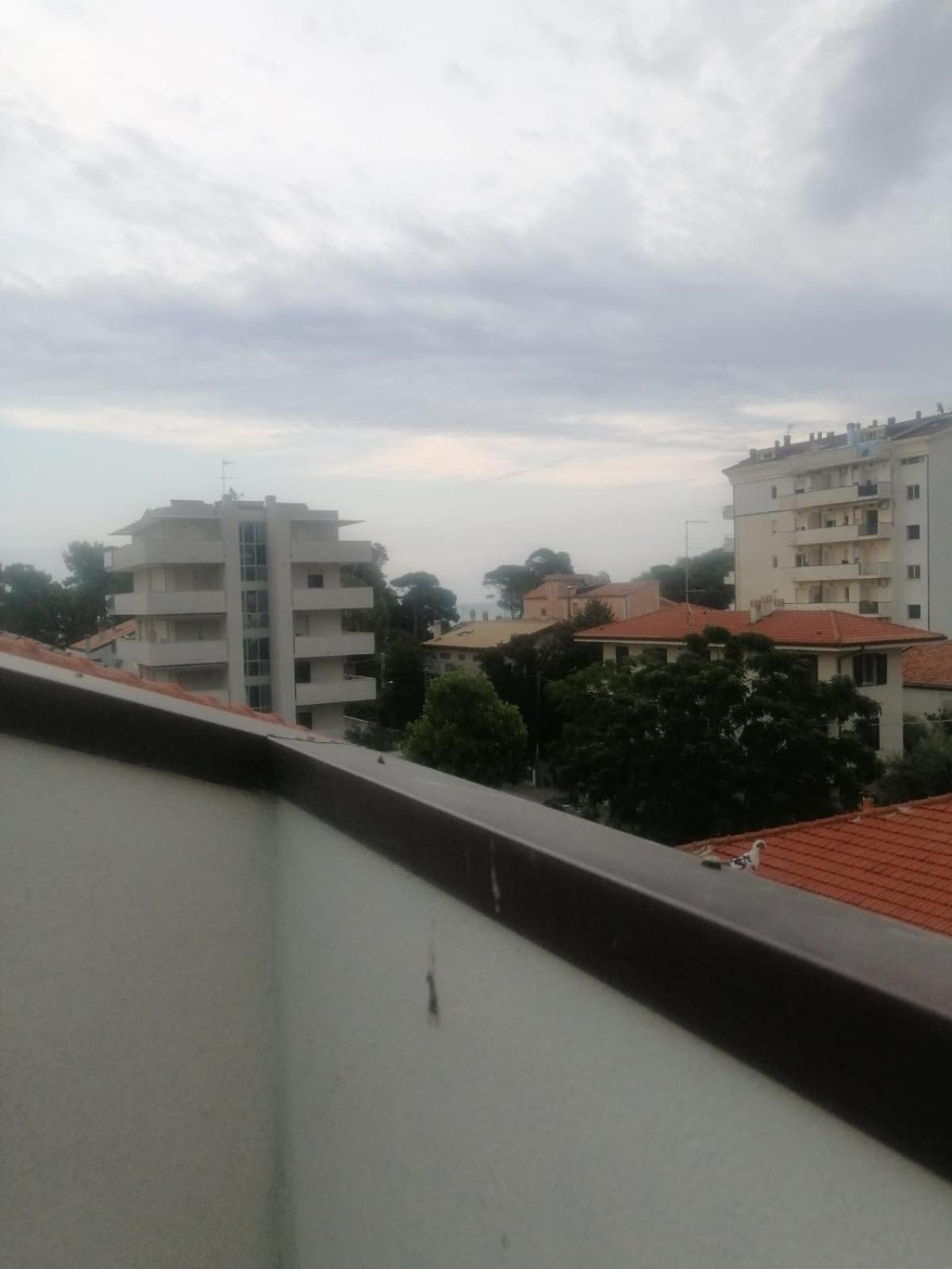 Апартаменты Un Nido Sul Mare Монтесильвано Экстерьер фото