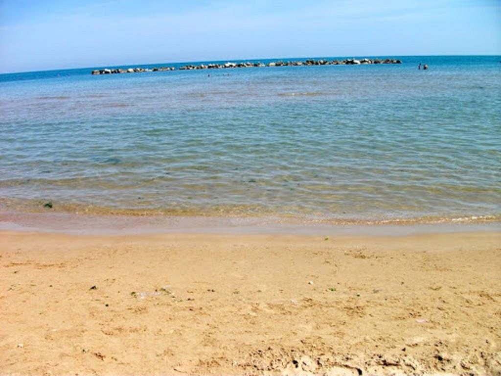 Апартаменты Un Nido Sul Mare Монтесильвано Экстерьер фото